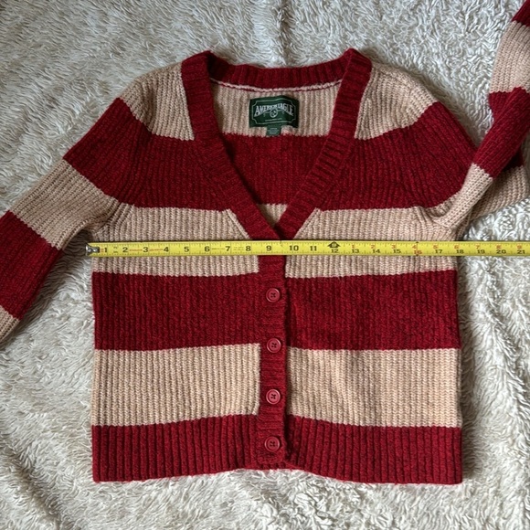 American Eagle Red Beige Striped Button Front Cropped V Neck Cardigan size Small - Picture 5 of 16